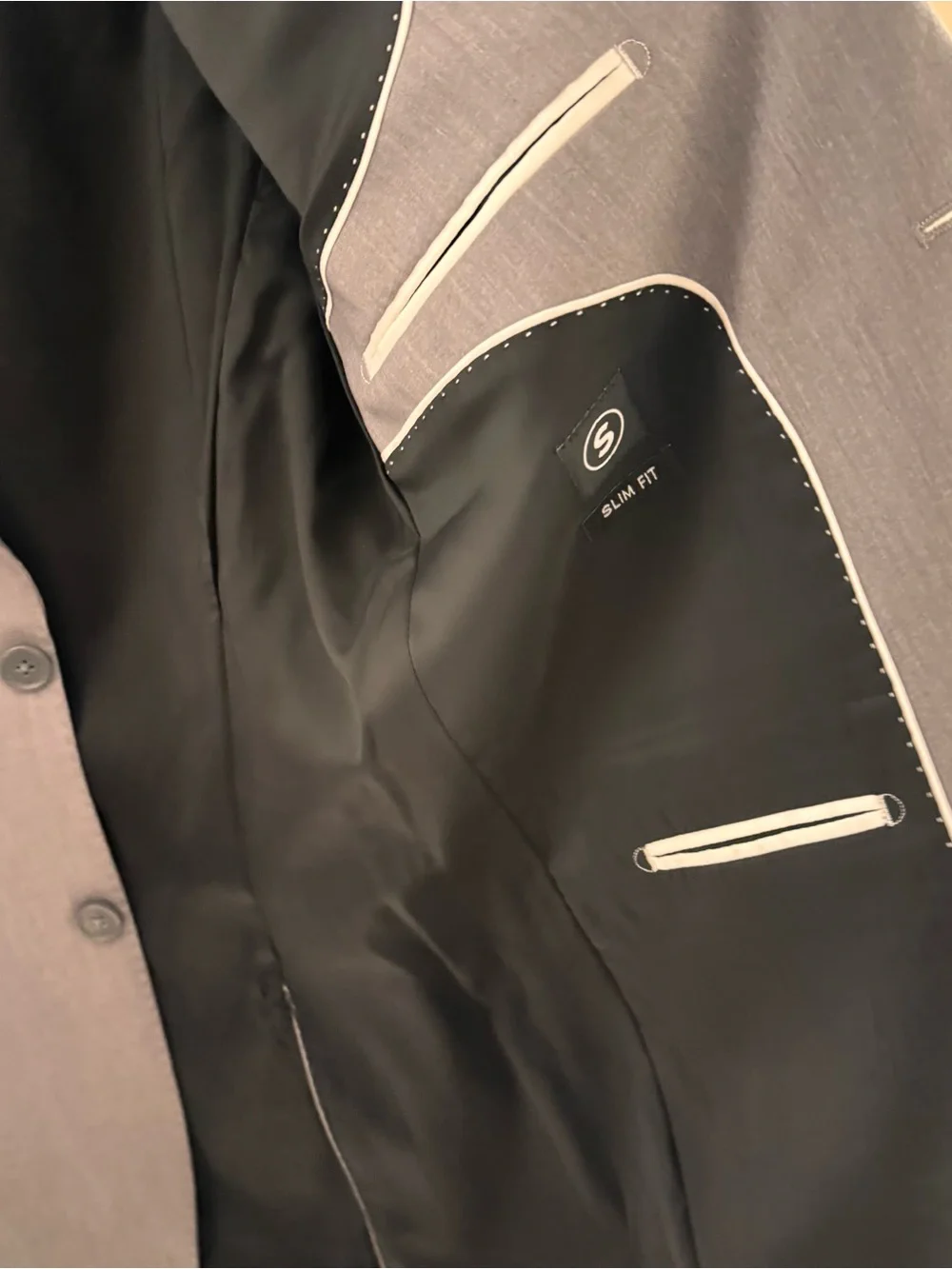 Men’s Warehouse 3-Piece Suit – Size 40 Slim - WORN ONCE!